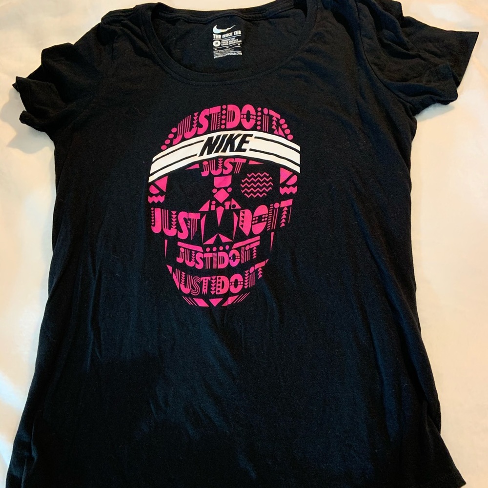 Nike skull T 💀